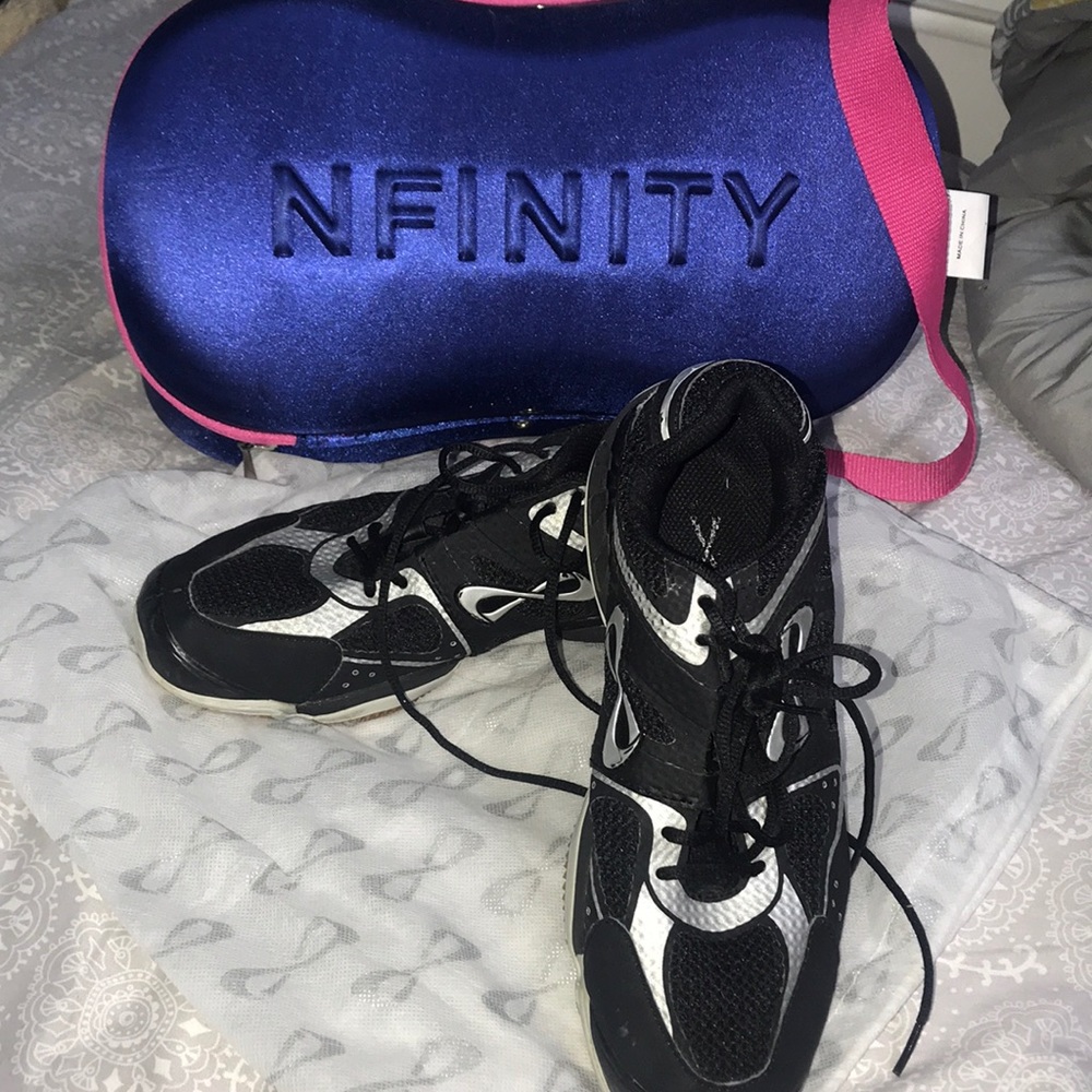 Nfinity Boom Volleyball Shoes